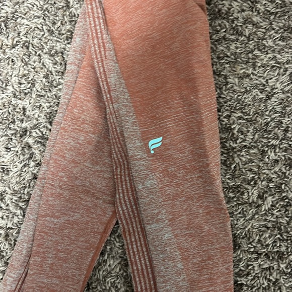 Fabletics set. - Picture 2 of 2
